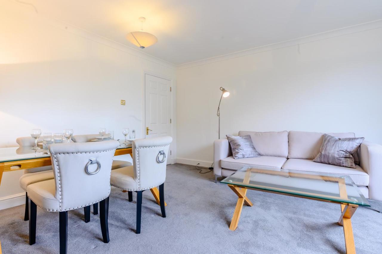 Somerset Court Kensington Apartments Лондон Экстерьер фото