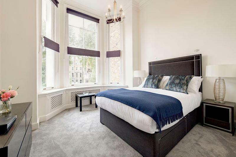 Somerset Court Kensington Apartments Лондон Экстерьер фото