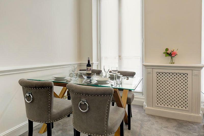 Somerset Court Kensington Apartments Лондон Экстерьер фото