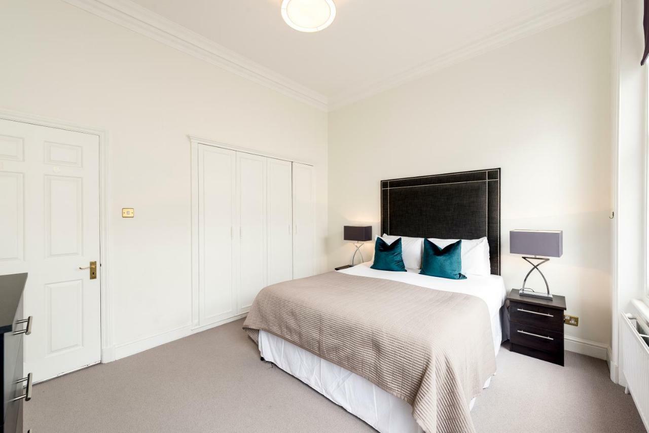 Somerset Court Kensington Apartments Лондон Экстерьер фото